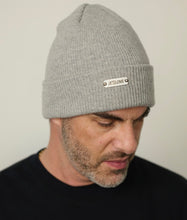 Load image into Gallery viewer, Cashmere Tuques JETELOVE Cashmere Tuques