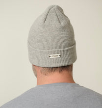 Load image into Gallery viewer, Cashmere Tuques JETELOVE Cashmere Tuques